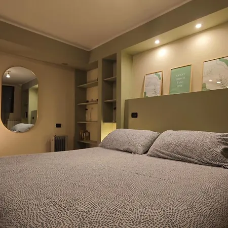 Appartamento Aleph With Private Parking, Next Train Station Como Exterior photo